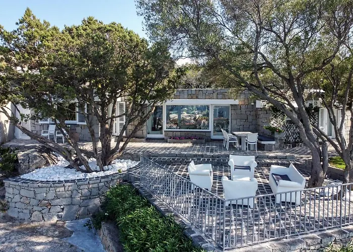 Πανσιόν Cava Del Tom Luxury Porto Rotondo