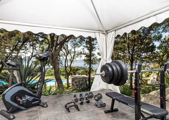 Πανσιόν Cava Del Tom Luxury Porto Rotondo